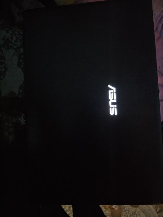 Ноутбук ASUS на i5 процессоре