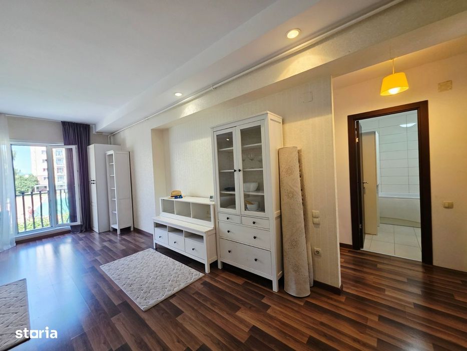 Apartament 2 camere Cosmopolis | Vedere piscină | Parcare inclusă