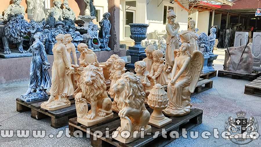 Statui ornament, din beton,  pentru curte și grădină.