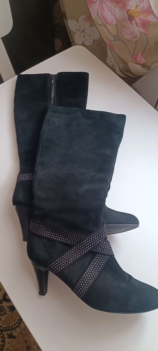 Продам сапоги (замша натуральная)