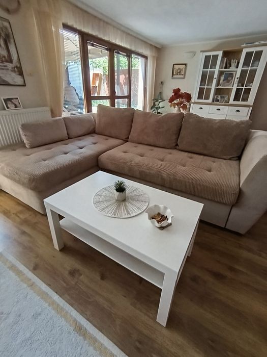 Продавам ъглов диван: 260/160/73
Тел: 0898 566 791