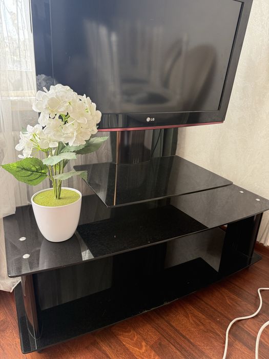 Подставка под телевизор