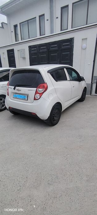 5000$ спарк 2014, газ метан.