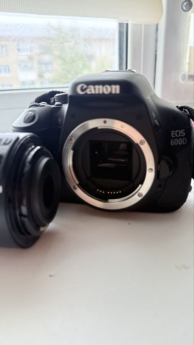 Canon 600d фотоаппарат