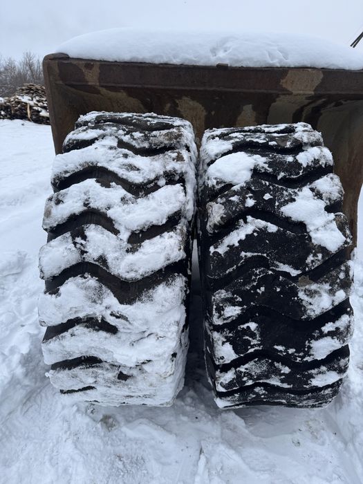 Продам  шины на погрузчик 23,5/25