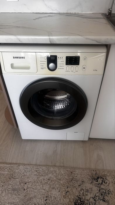 Продам сиральную машину Самсунг