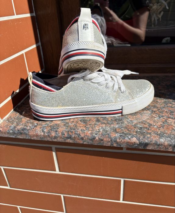 Tenisi dama Tommy Hilfiger!