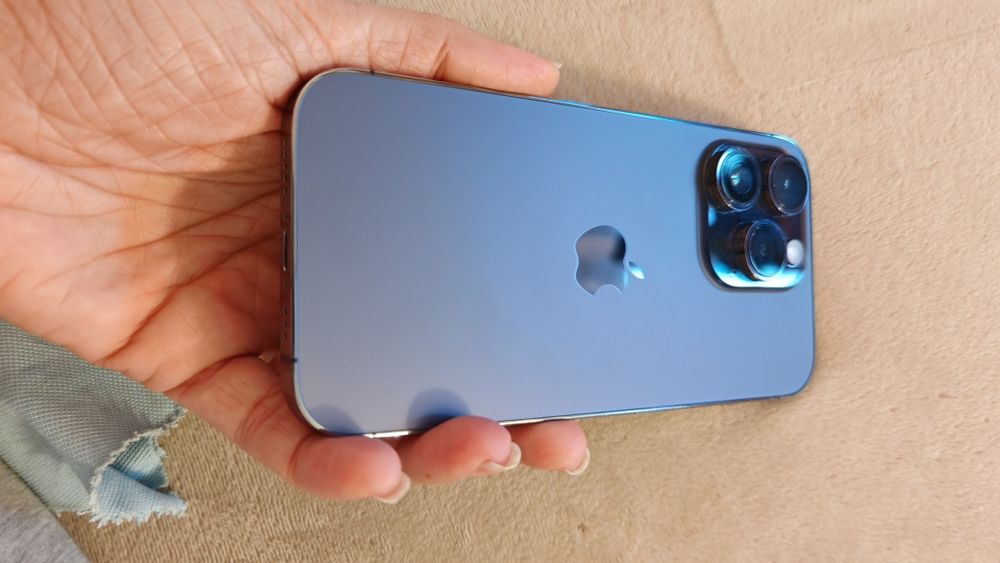 Iphone 14 pro purple/128bg с много аксесоари