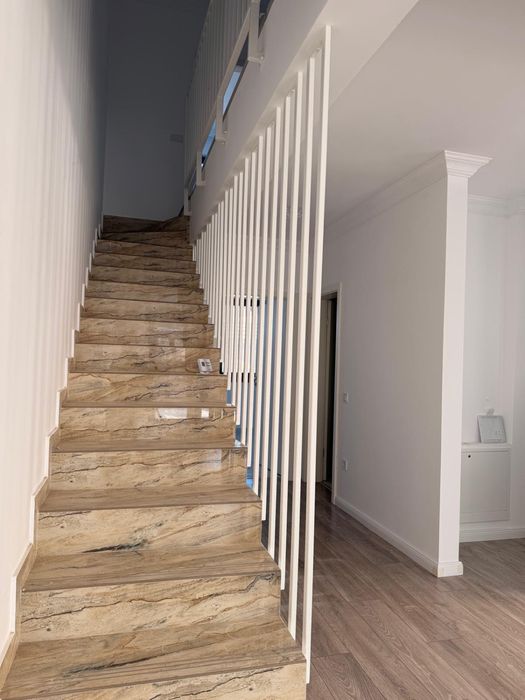 Duplex    3 camere  de vanzare