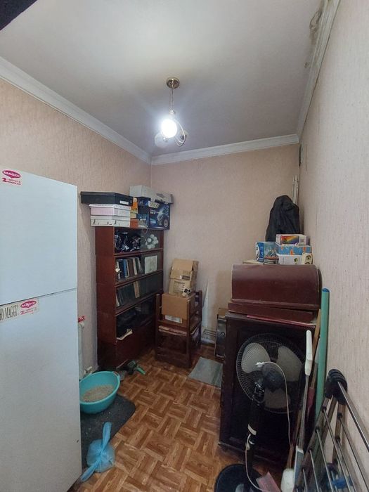 Продаю 2/2/4 квартира на Авиосозлар 4.