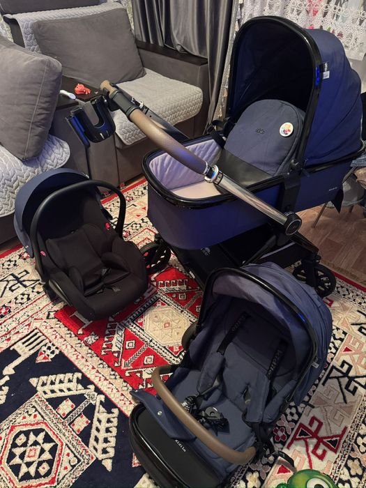 Срочно! Продам коляску Kidillo 3-в-1