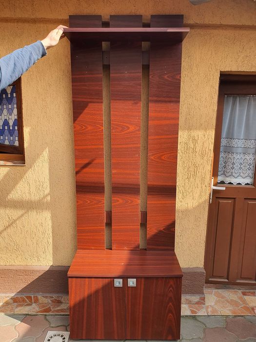 Pantofar cu cuier mahon