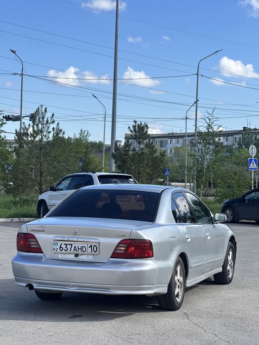 Митсубиси Галант