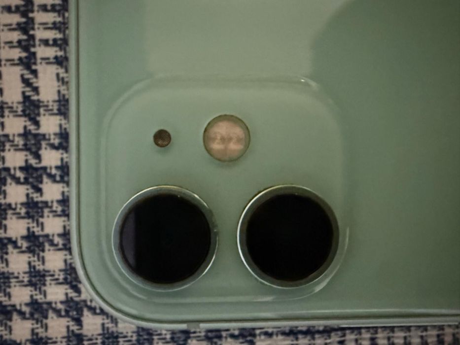 Iphone 11 в отличном состояний