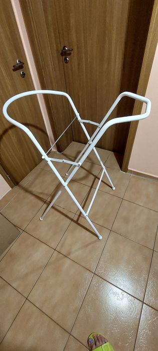 Вана Чиполино със стойка