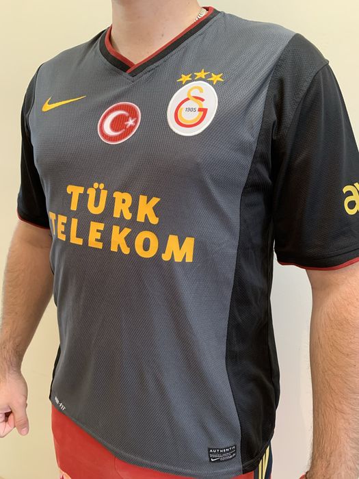 Футболни тениски