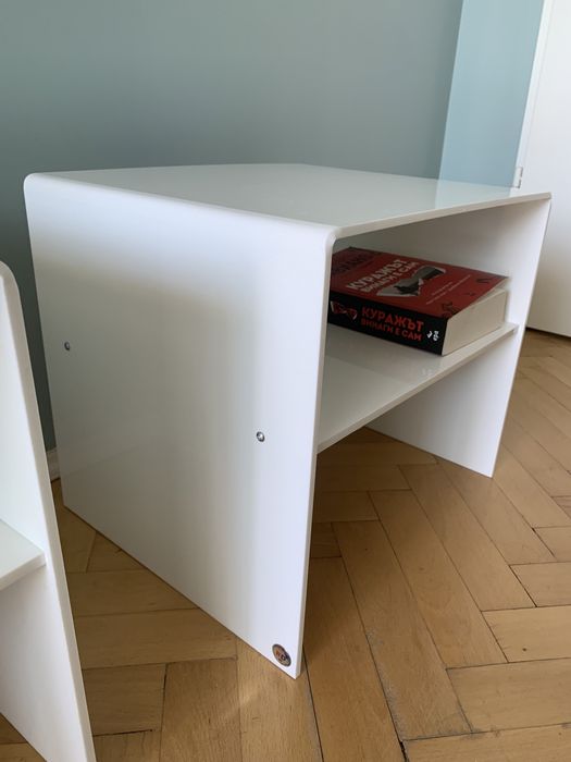 Винтидж нощни шкафчета