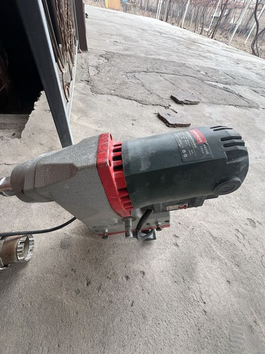 Beton teshadigon aparat