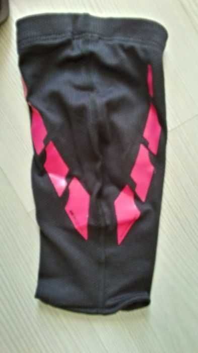 Aparatori fotbal profesionale Nike mercurial guard lock