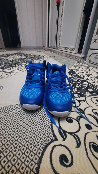 Продам асикс для волейбол