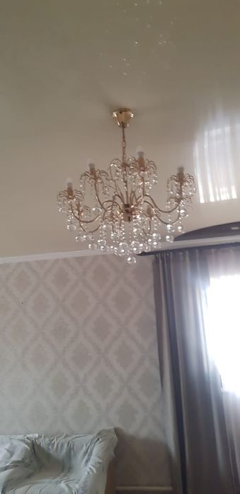 Продам люстры хрустальные 2 шт