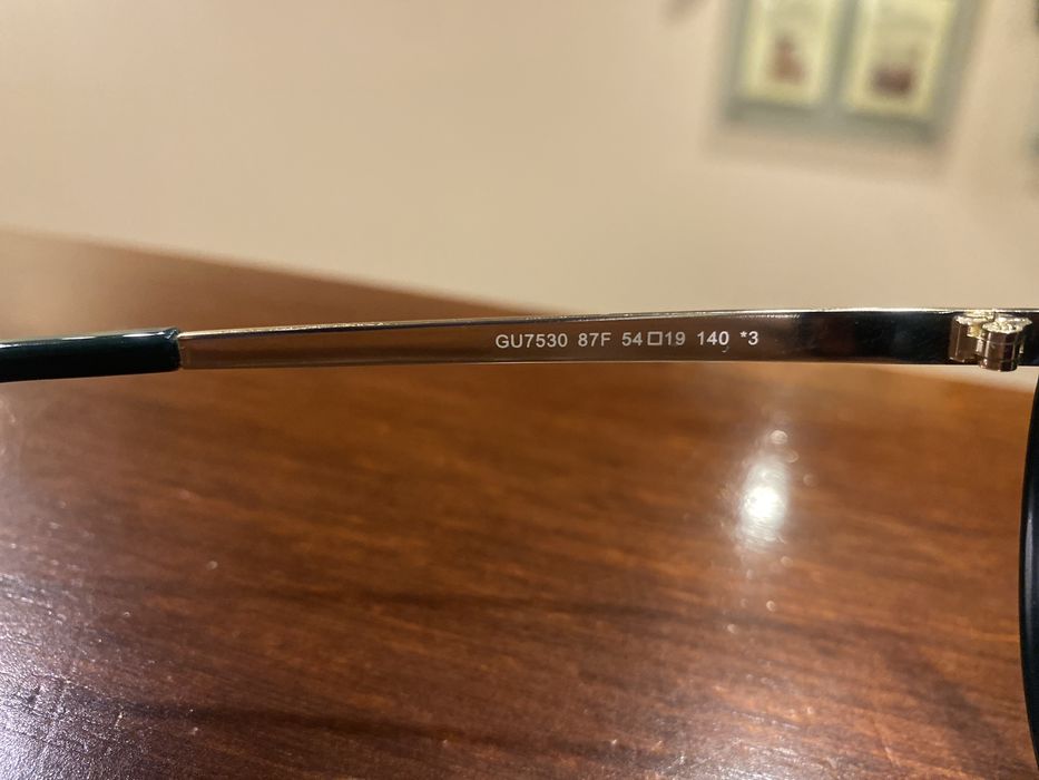 Слъчеви очила Guess