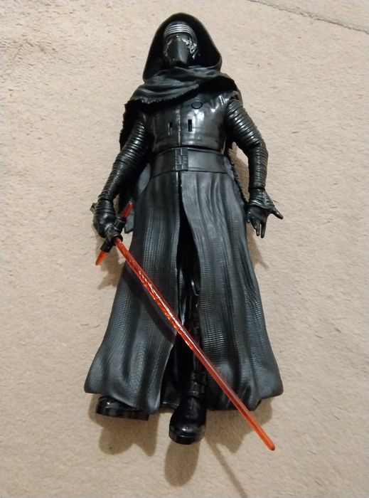 Figurina Kylo Ren din star wars  36 cm