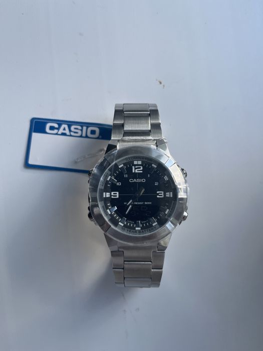 Продам новые часы Casio новые