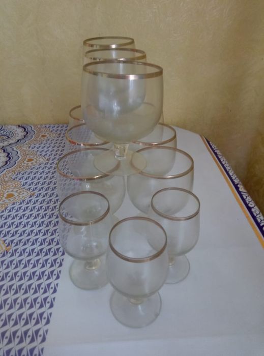 Миксер,бакалы и посуда разная