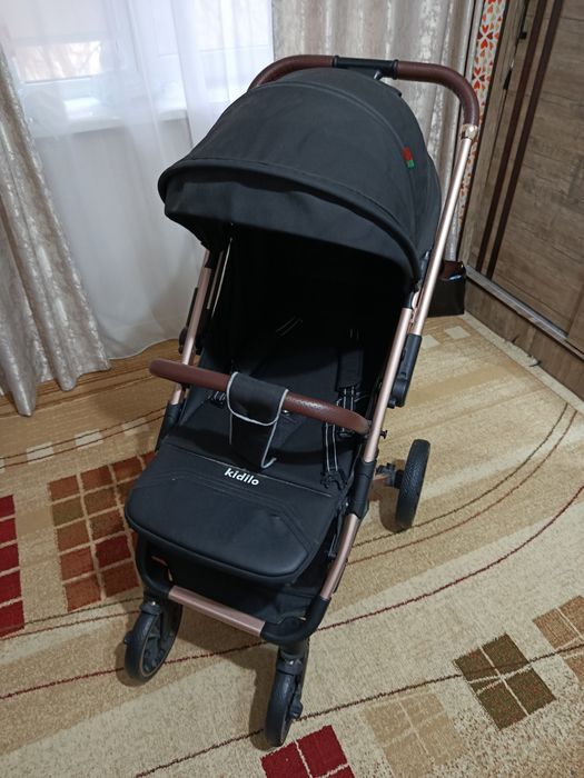 Коляска в отличном состоянии