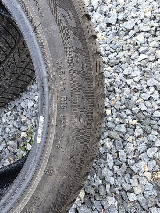 Cauciucuri de iarna Pirelli Sottozero, 2 buc ,245/45/18