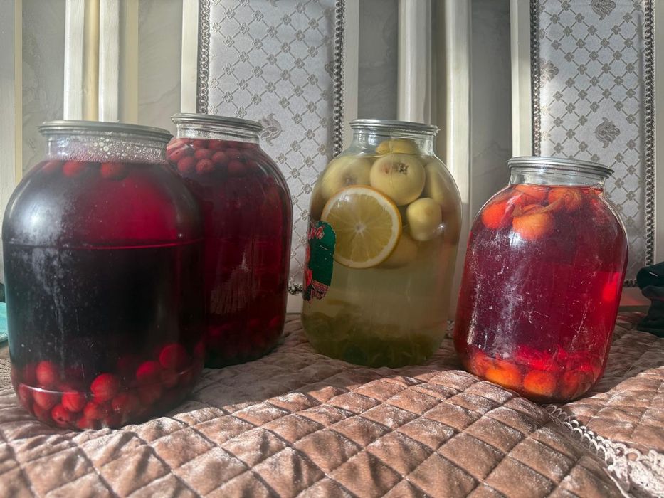 Продаёться соленье варенье салаты