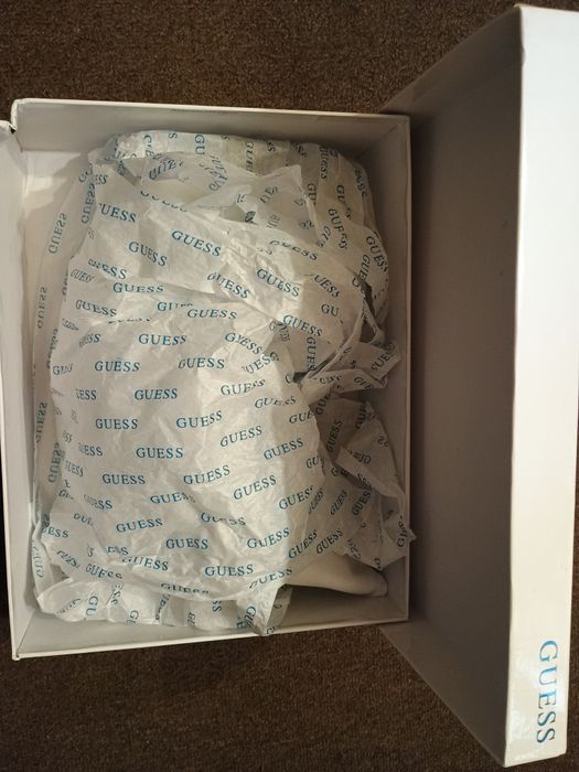 Guess Сандали с ток / Обувки с ток бяло и тюркоазено синьо