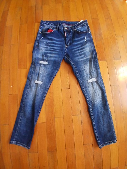 Blugi Dsquared2 marime 34
