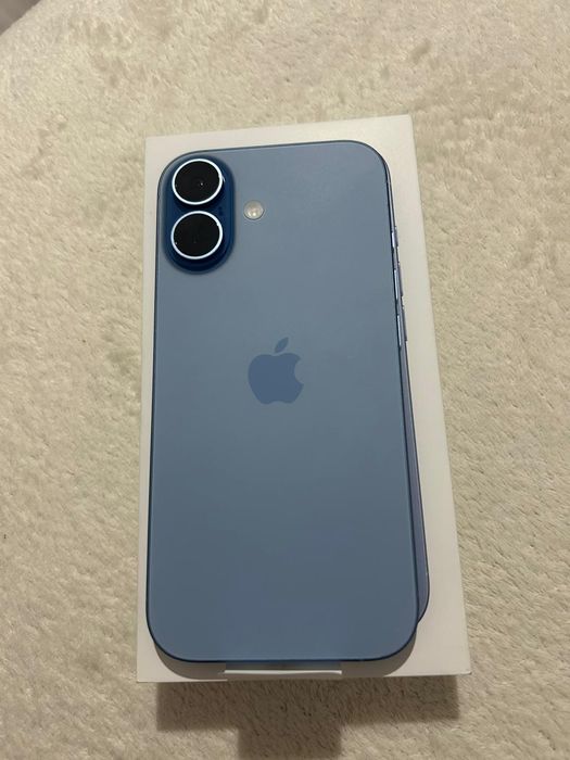 Vând iPhone 17 256gb nou