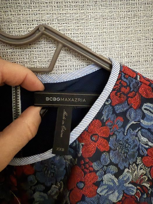 Бюстиета и топове, Guess, Zara, Armani