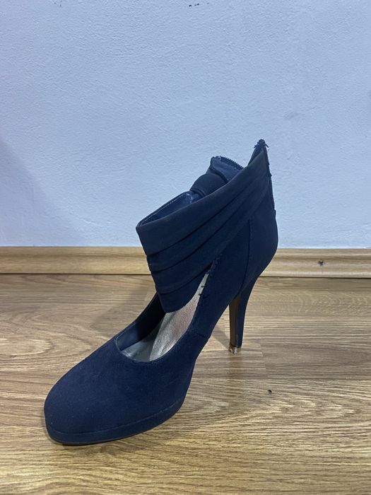 Pantofi cu toc piele întoarsă