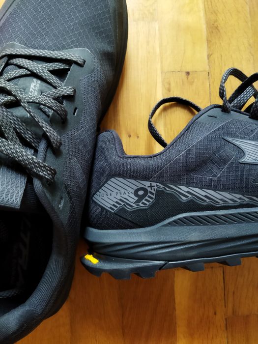 Маратонки Altra lone peak 9+