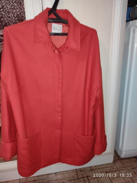 Продам полупальто кашемировое 54размер