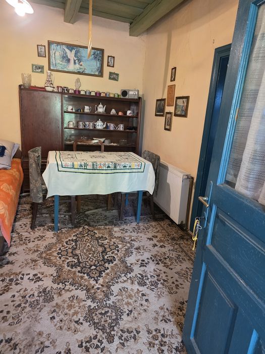Casă de vânzare la țară