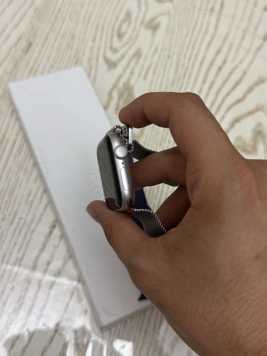 Apple Watch 11 42mm Silver