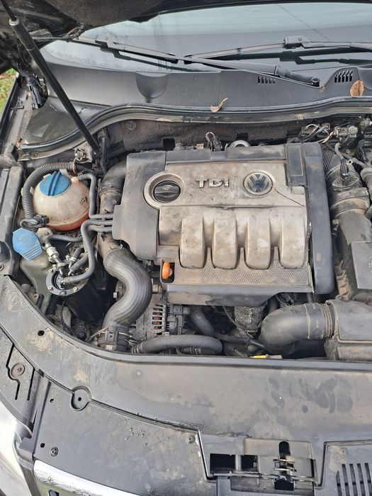 Vw Passat B6 2.0 TDI,  140кс  ЦЯЛ ЗА ЧАСТИ