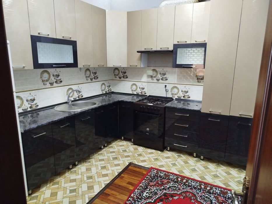 Продам дом Хасанбой улАхроробод 2соток 4комнаты