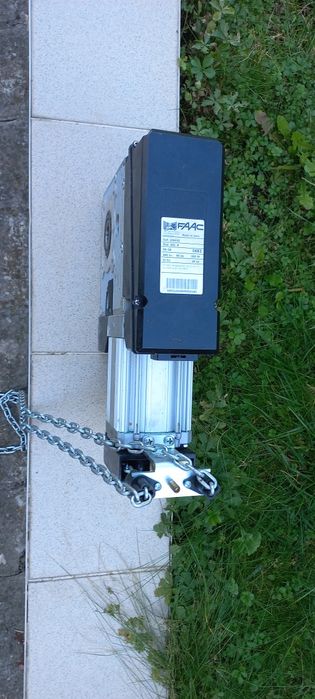 Motor cu reductor automatizare usa garaj