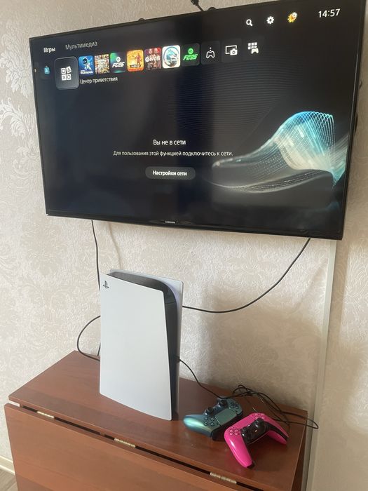 Продам приставку PS5