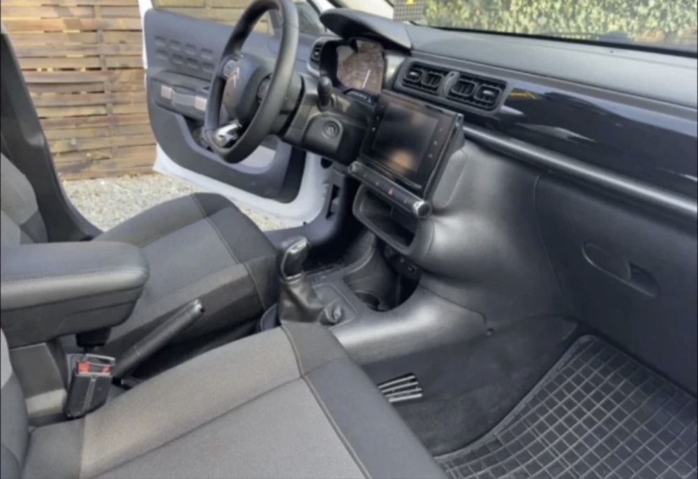 Citroen C3 1.6 HDI 2019-та Отличен ,регистриран и обслужен !