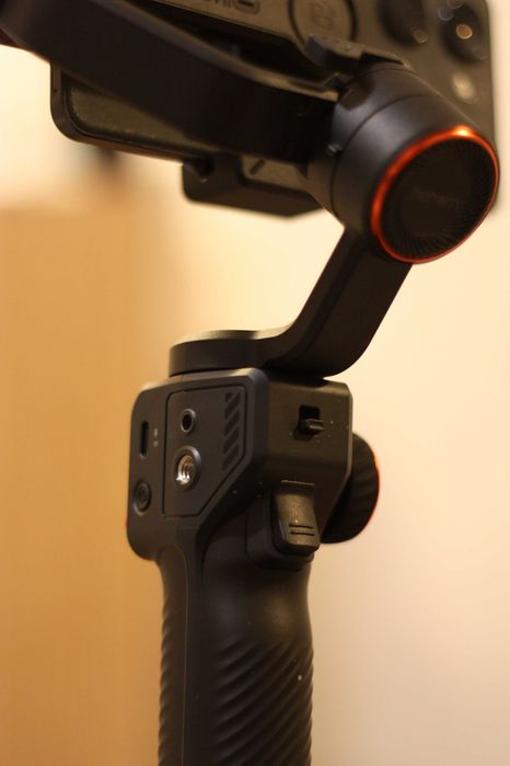 Stabilizator / Gimbal Hohem iSteady M6 + Modul AI RGB