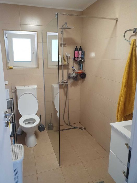 Proprietar închiriez casă parter în Maracineni -Argeselu