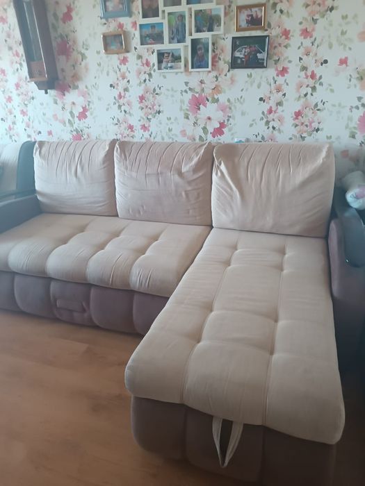 Продам угловой диван