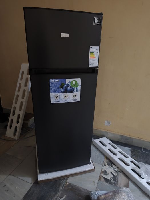 Ferre xolodilnik yangi upakovka. Hujjatlar joyida